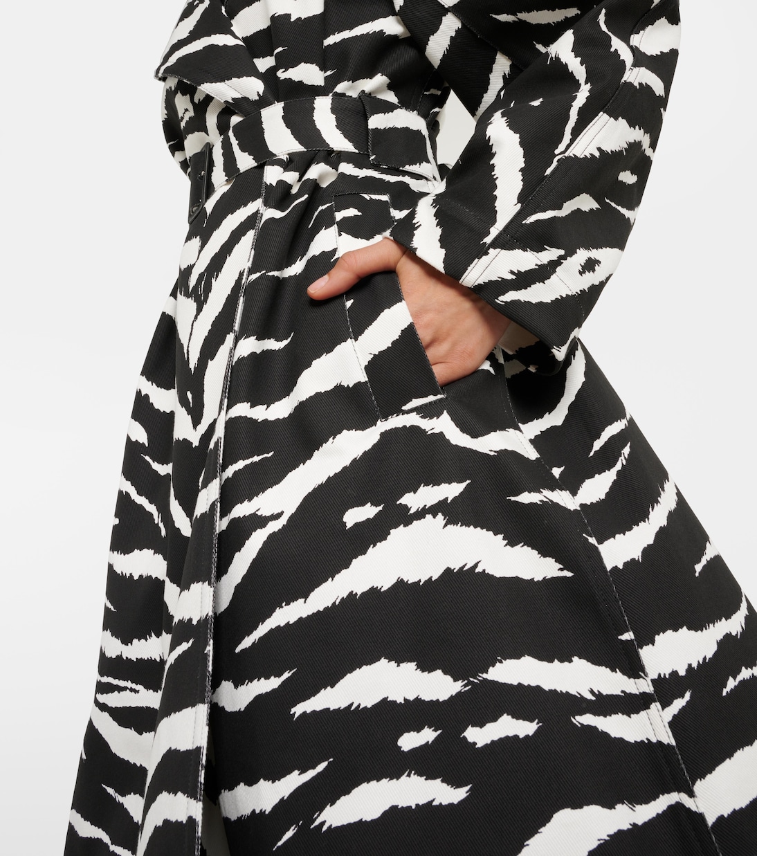 Manteau en jean à motif zébré | Alaïa