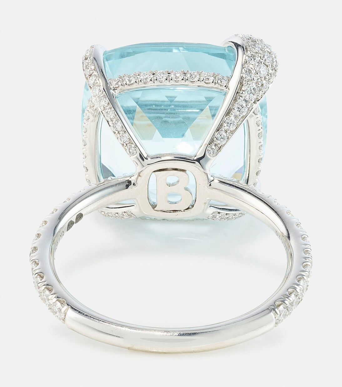 Anello Peekaboo in oro bianco 18kt con acquamarina e diamanti, gioielleria Bucherer per giovani stili.