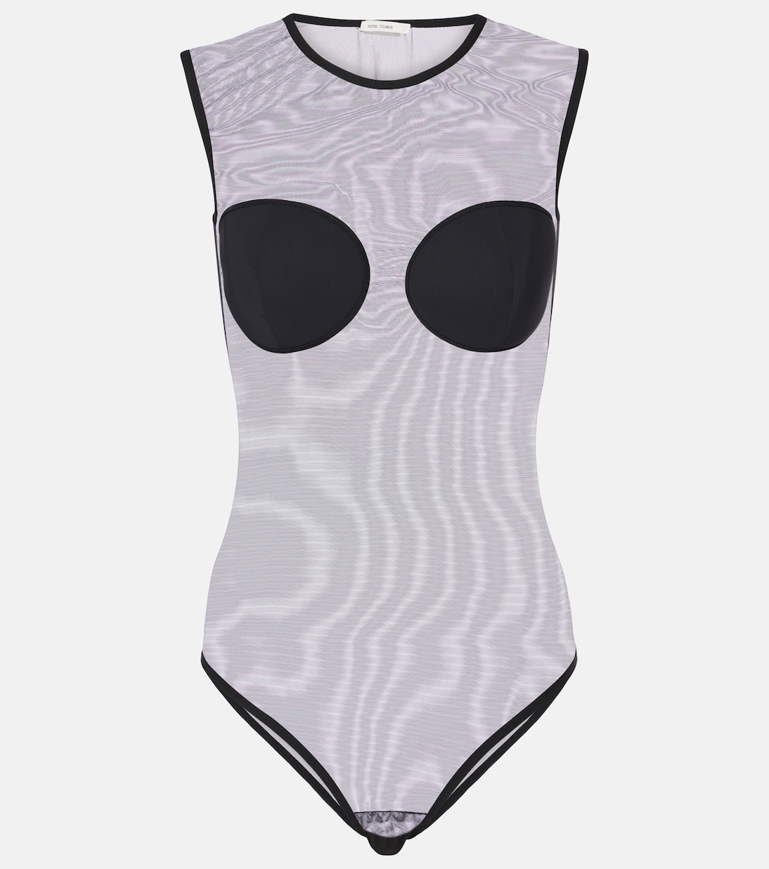 Body in mesh | Nensi Dojaka