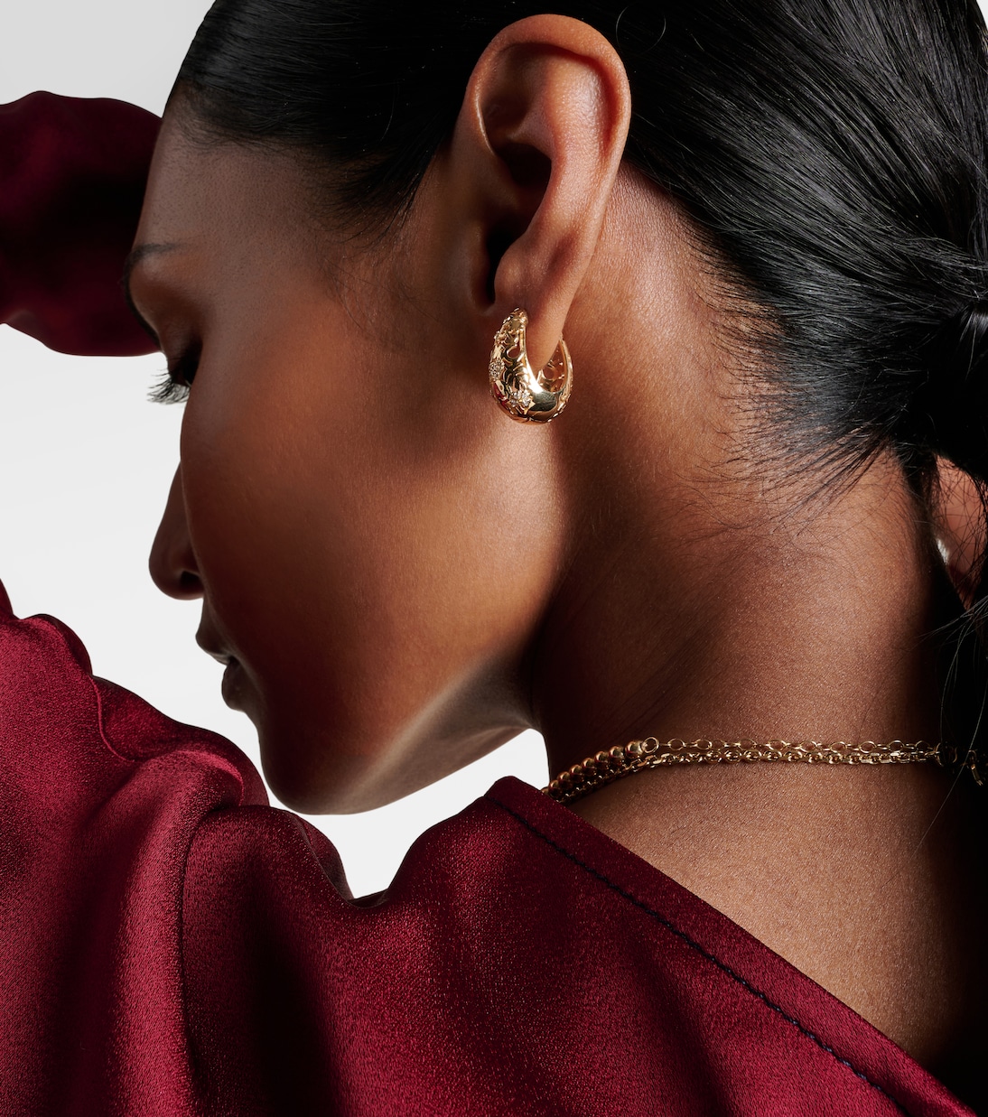 Boucles d'oreilles Icon Wallpaper Domed en or 14 ct et diamants | Sydney Evan