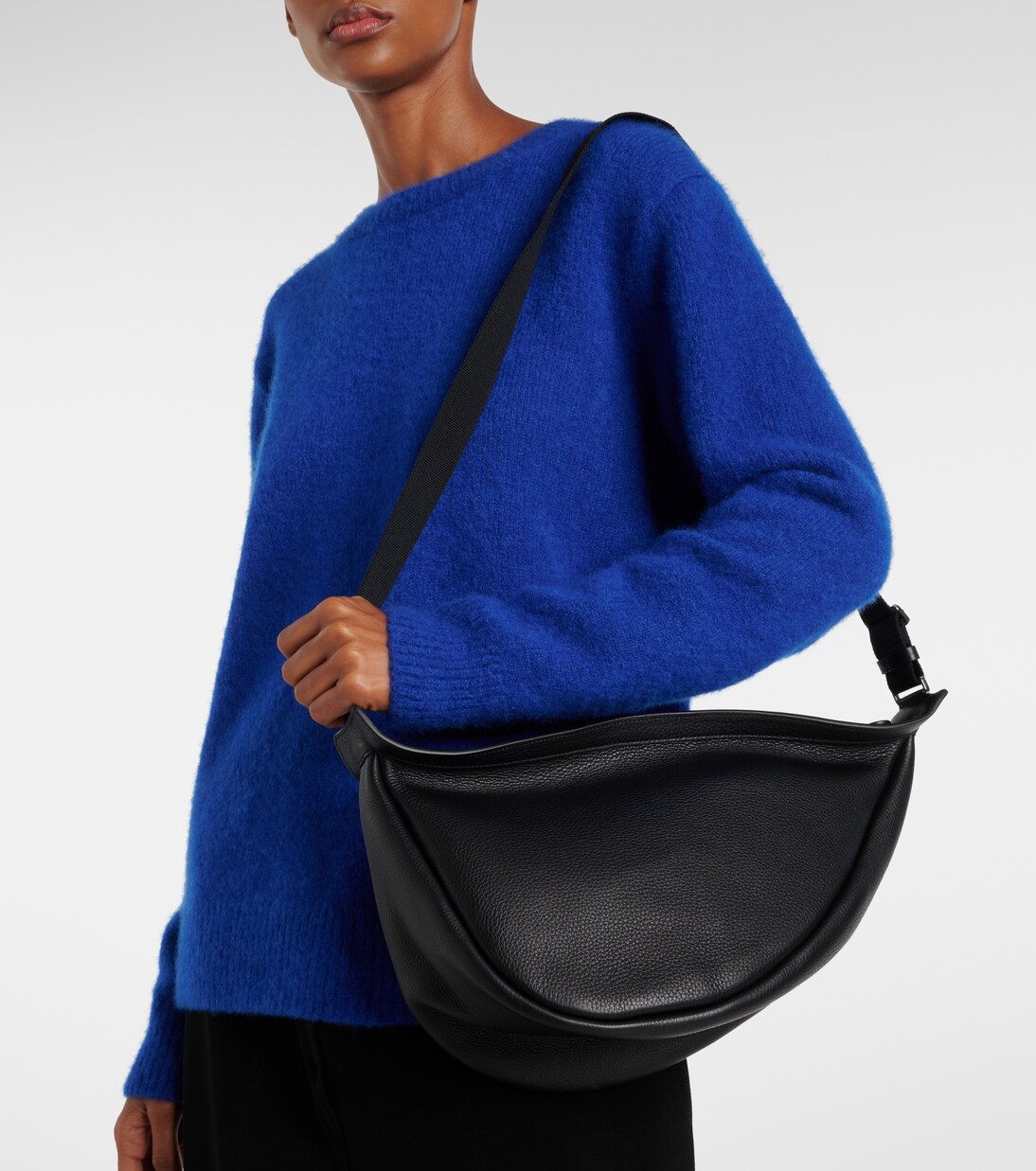Slouchy Banana Large leather crossbody bag in black - The