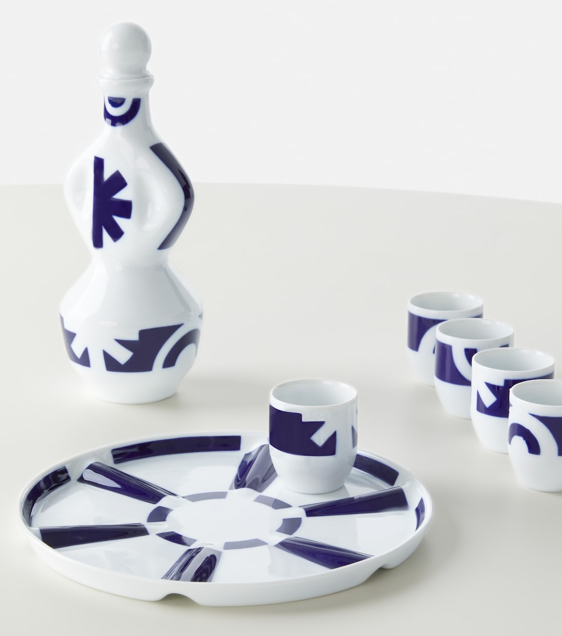 No. 2 8-piece porcelain liquor set | Sargadelos
