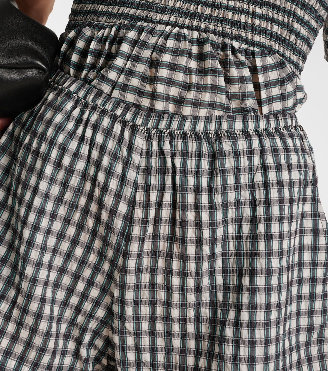 Shorts in seersucker a quadri | Ganni