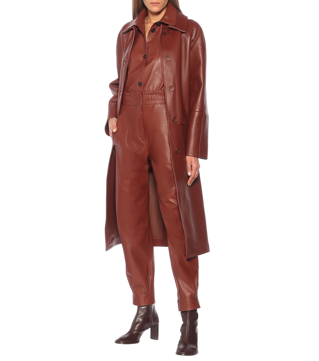 Chilling leather pants | Common Leisure