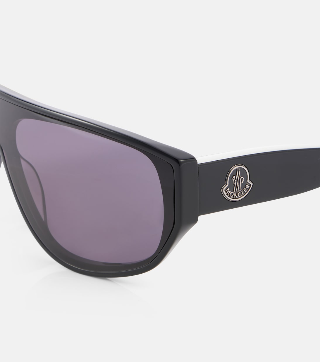 Occhiali da sole MONCLER Tronn Shield, stile giovane e trendy