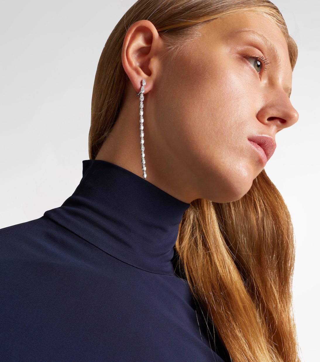 Orecchini Y-Not in oro bianco 18kt con diamanti | Yeprem