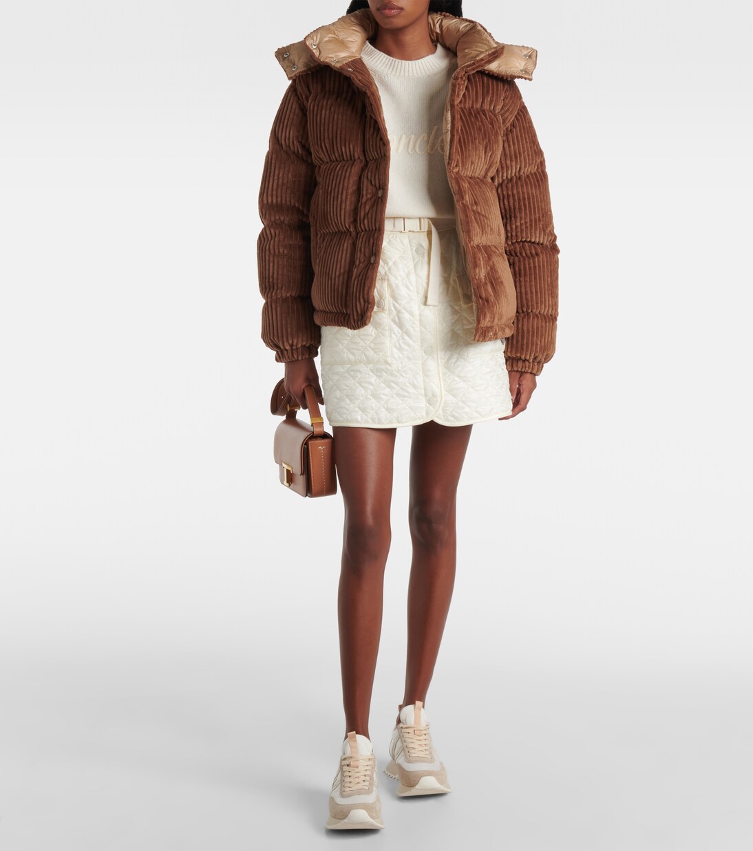 Chaqueta de Plumón Moncler Daos en Pana para Jóvenes Modernos