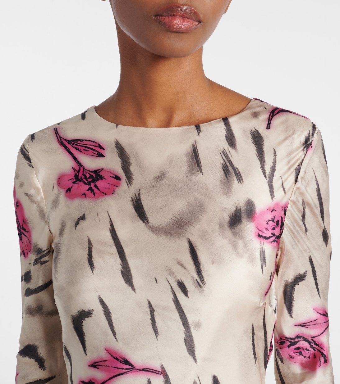 Robe longue en satin à fleurs | Ganni