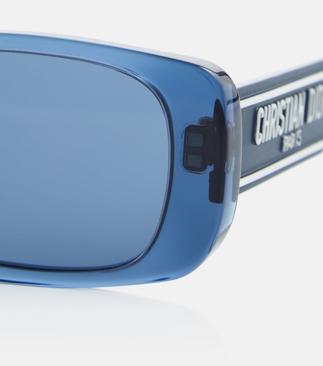 Occhiali da sole DIOR Wildior S2U per uno stile giovane e audace