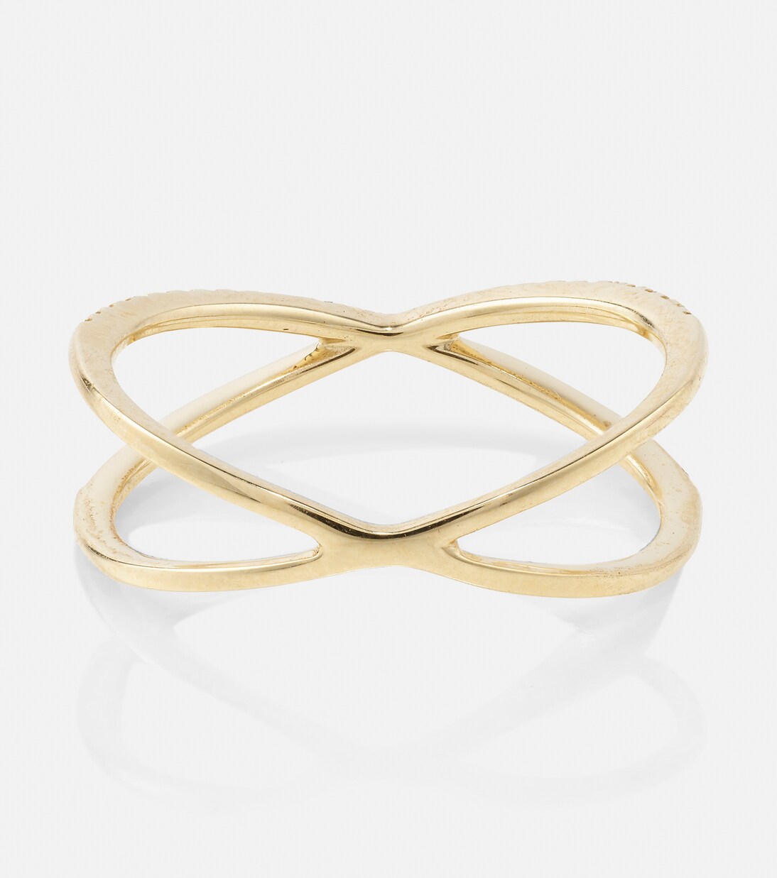 Anello in oro giallo 10kt con diamanti, design moderno per giovani trendsetter