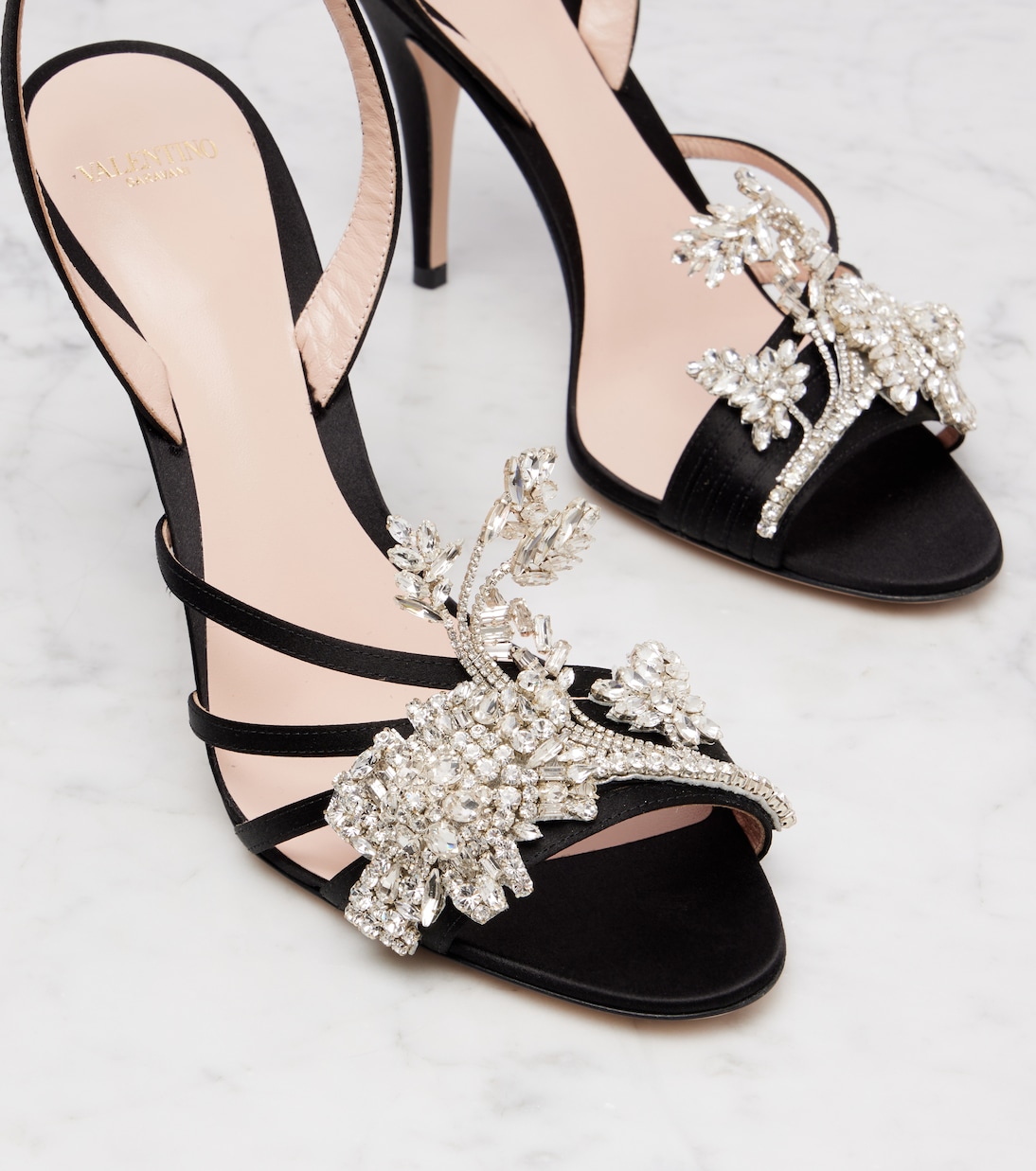 Sandales Ladycrush 100 en satin à ornements | Valentino Garavani