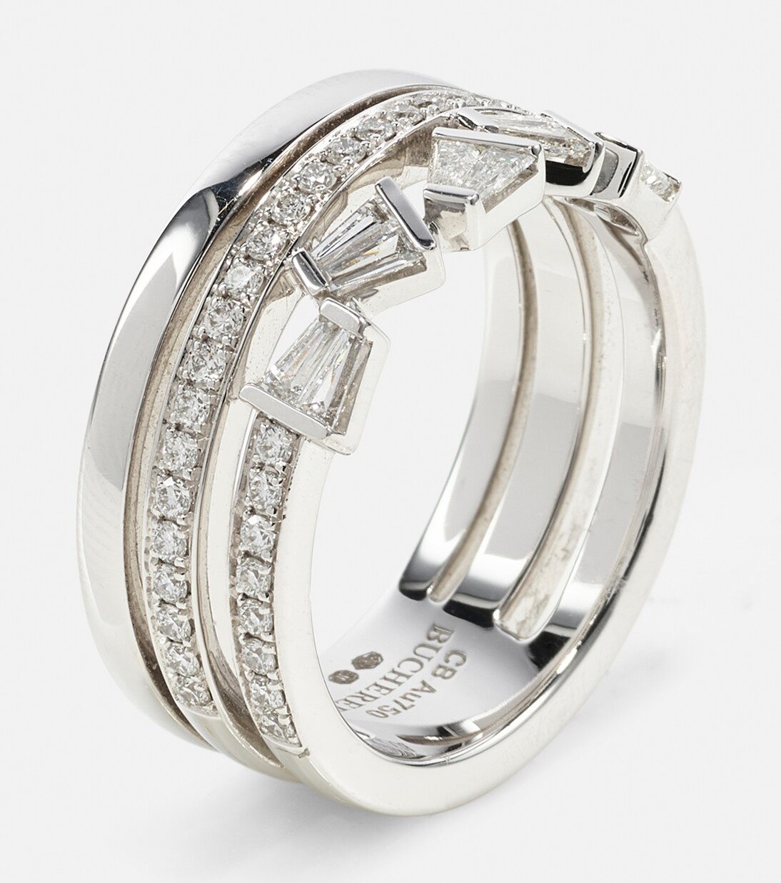 Anello in oro bianco 18kt con diamanti, gioiello esclusivo per giovani trendsetter