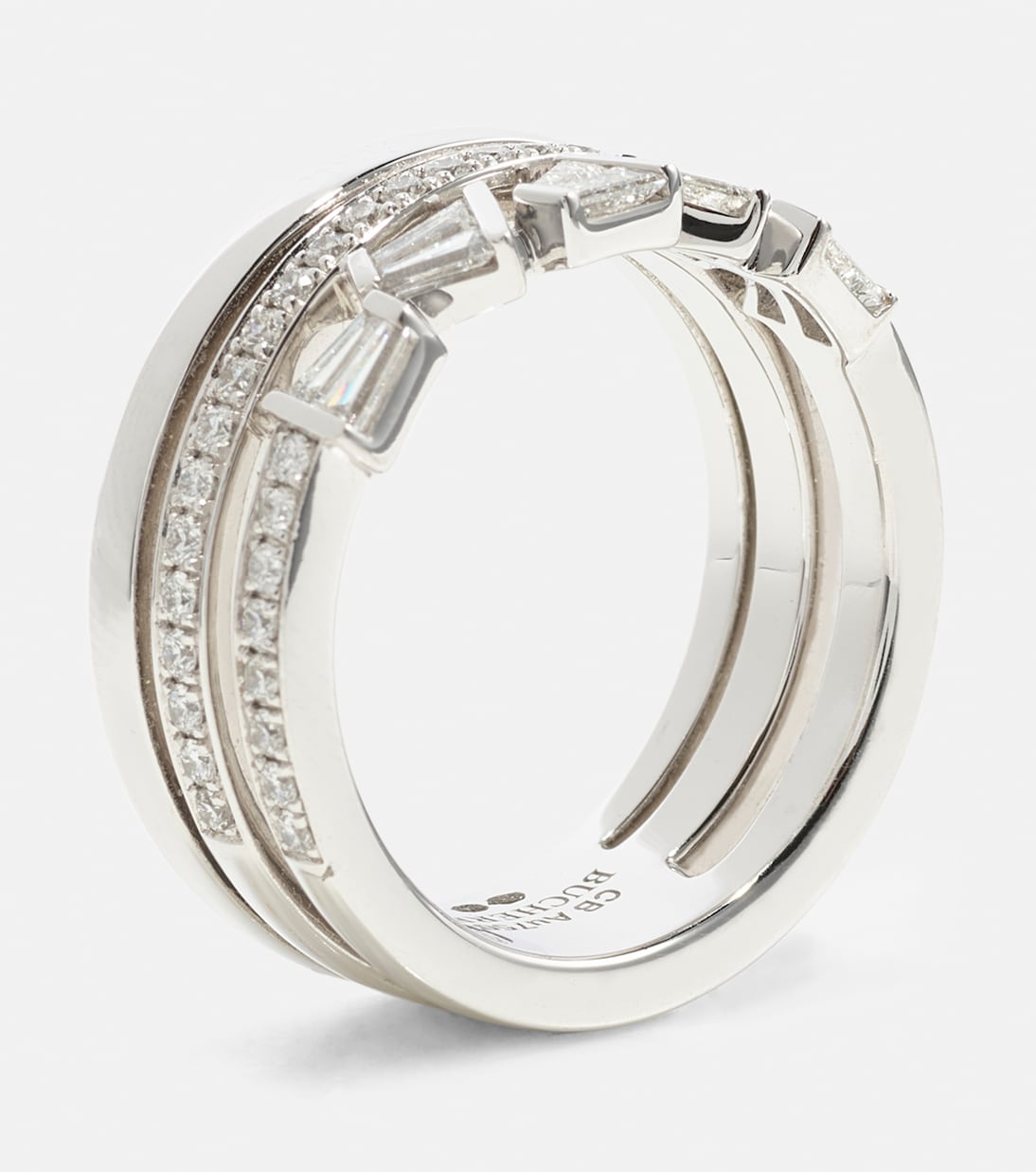 Anello in oro bianco 18kt con diamanti, gioiello esclusivo per giovani trendsetter