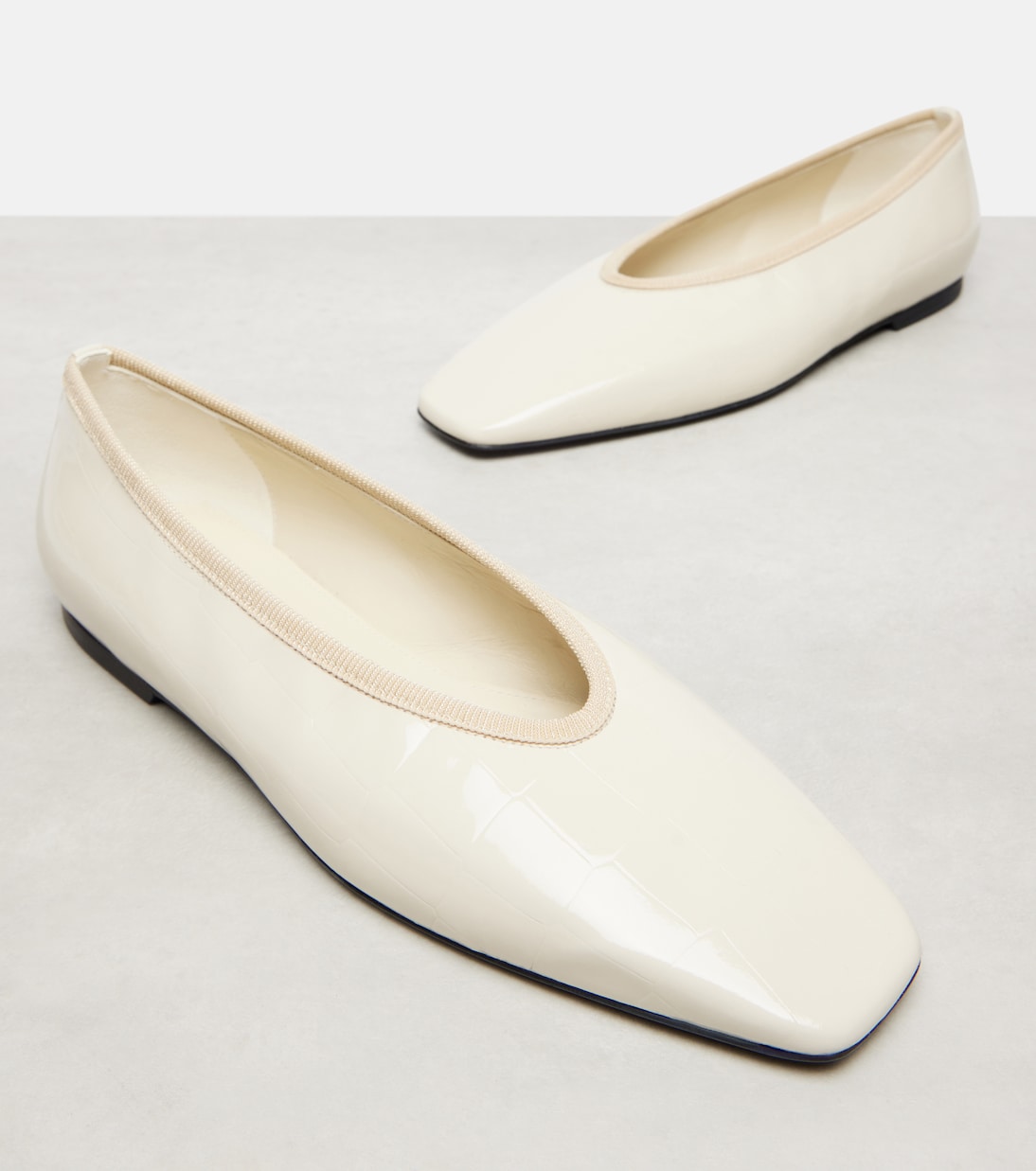Croc-effect patent leather ballet flats | Toteme
