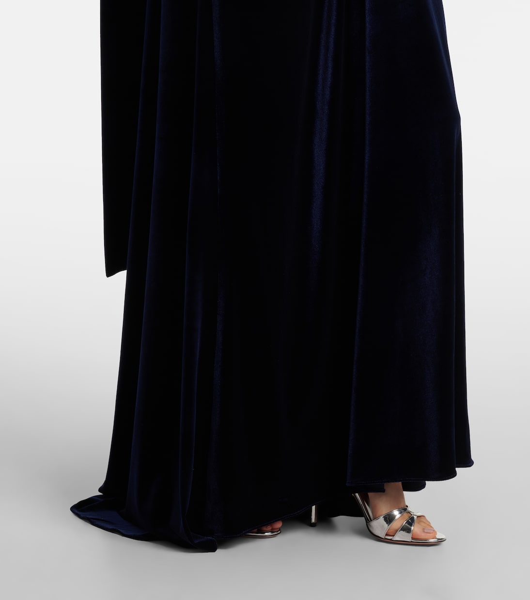 Belted velvet gown | Monique Lhuillier