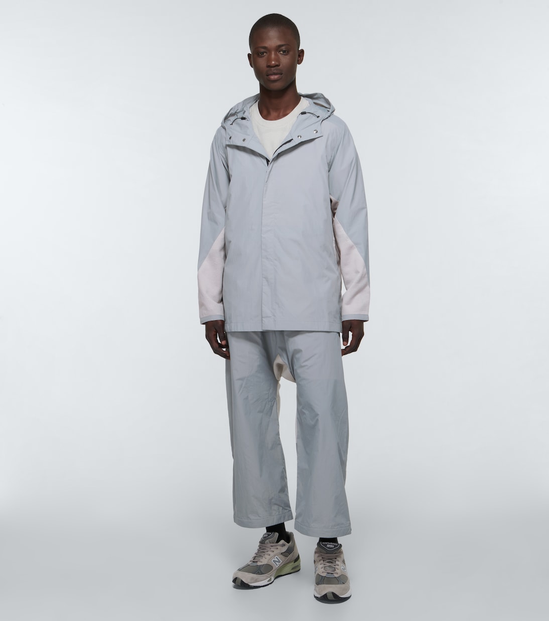 Chaqueta técnica A-Type con capucha | Byborre