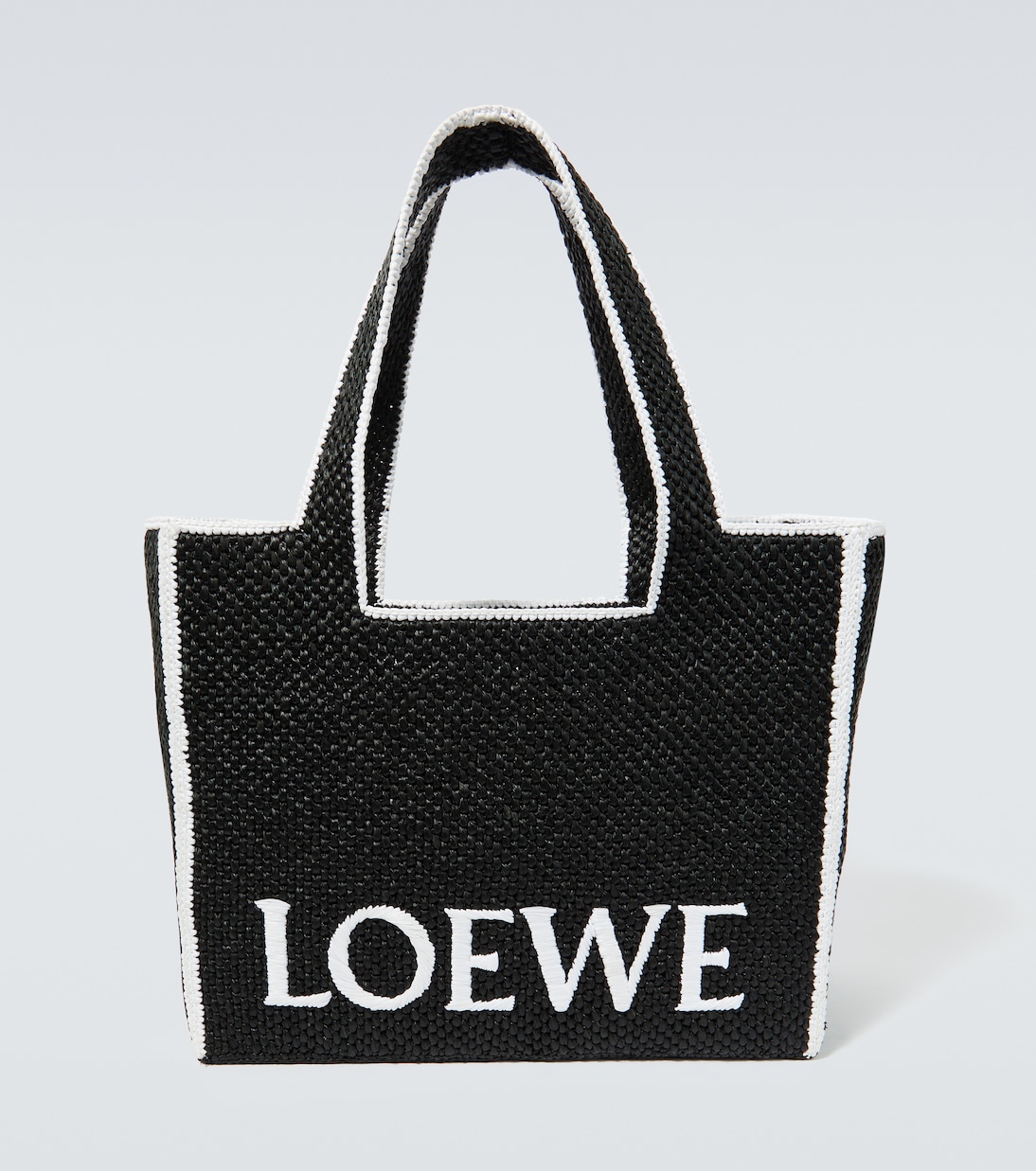 Tote Loewe Font Large aus Raffiabast | Loewe