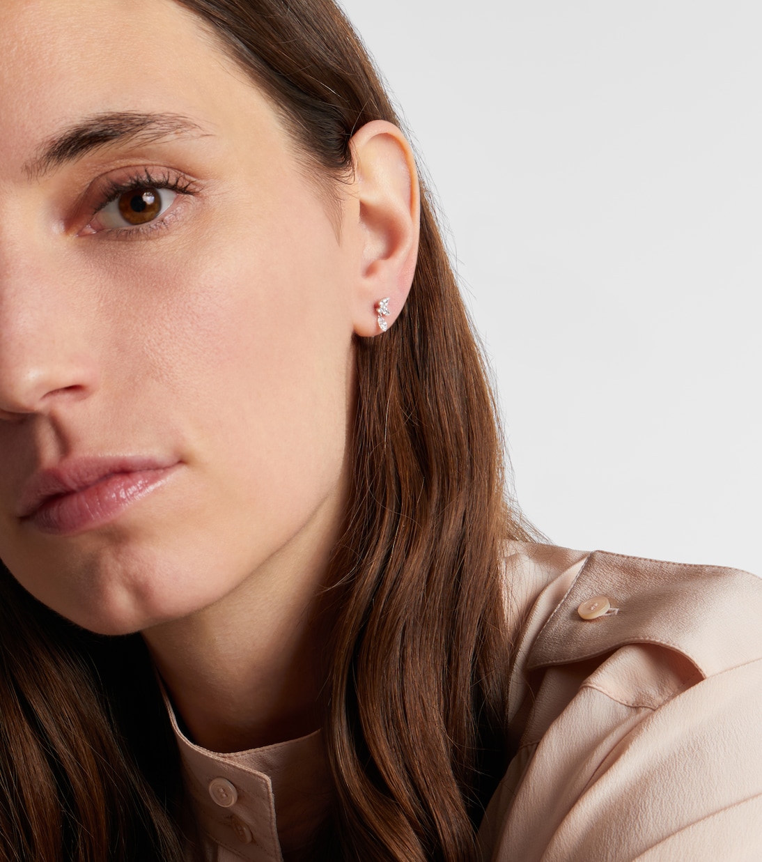 Echo 18kt white gold single earring with diamonds | Maria Tash