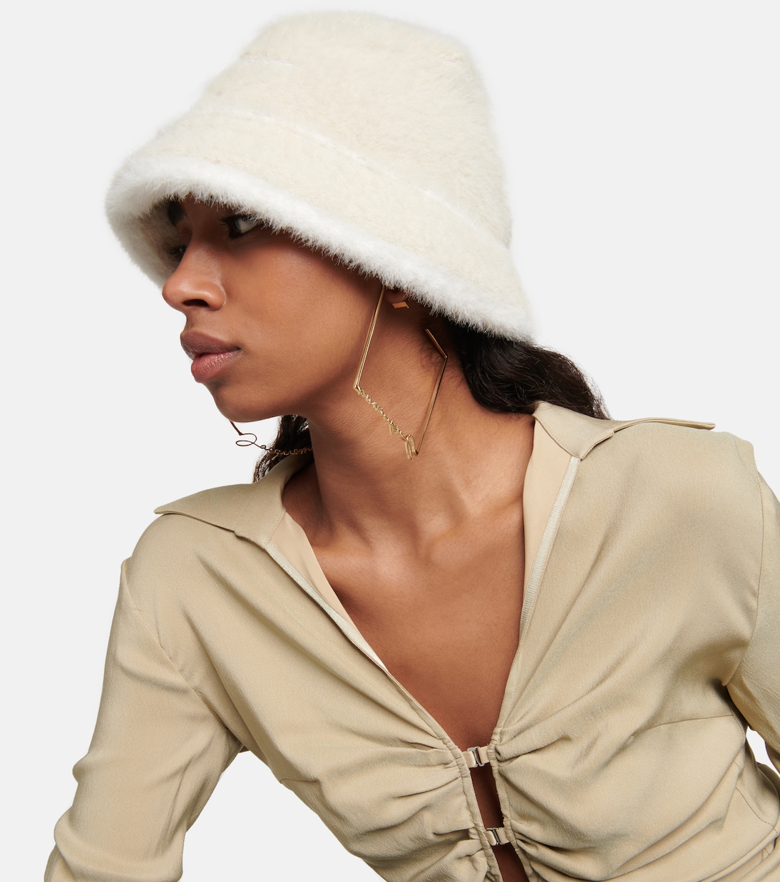 Le bob Neve faux fur bucket hat | Jacquemus