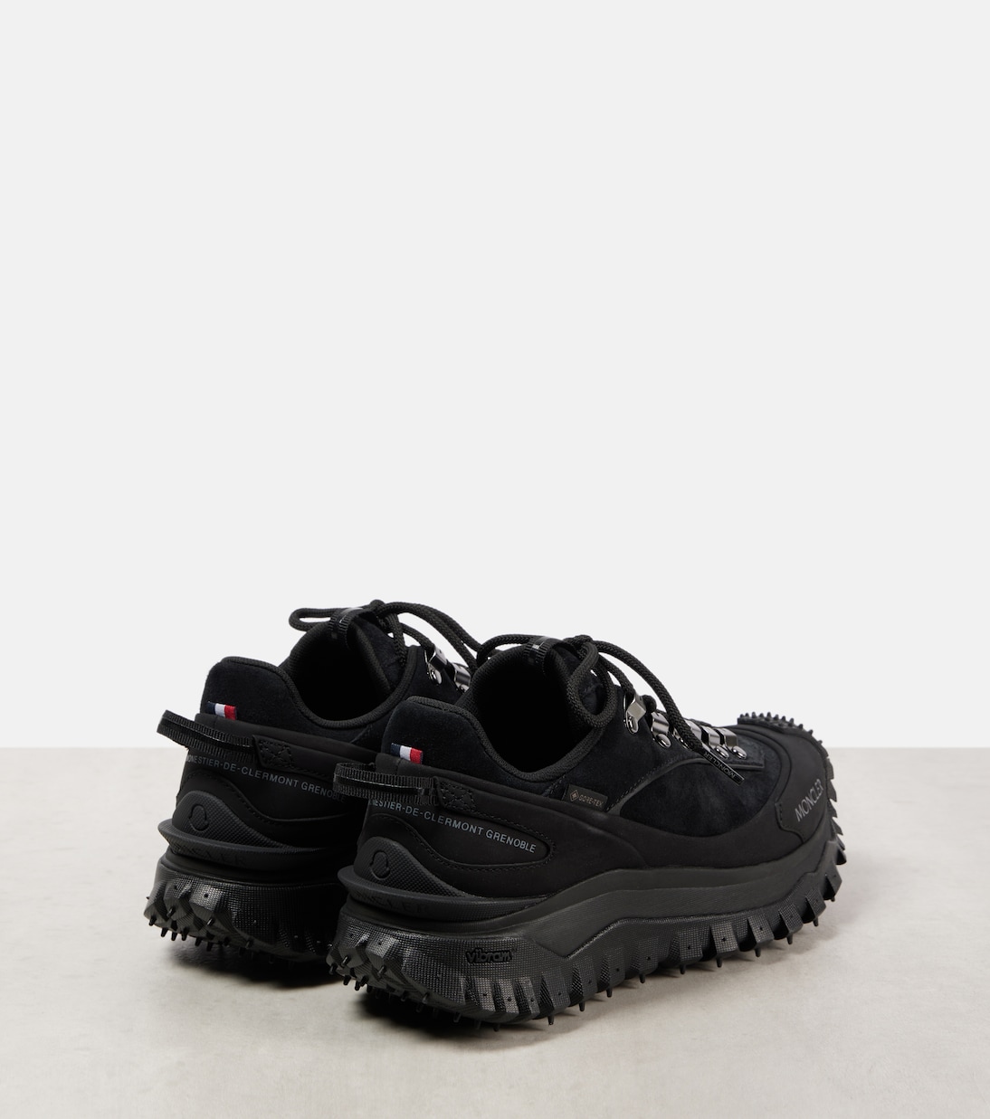 Scarpe da ginnastica MONCLER Trailgrip Apex in pelle e scamosciato per giovani avventurieri