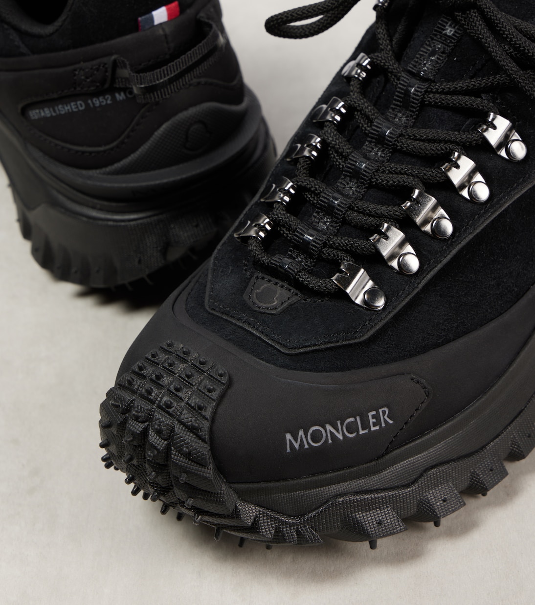 Scarpe da ginnastica MONCLER Trailgrip Apex in pelle e scamosciato per giovani avventurieri