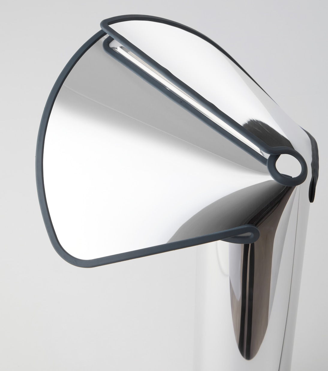 Lámpara de mesa Chiara Table por Mario Bellini, enchufe EU | Flos