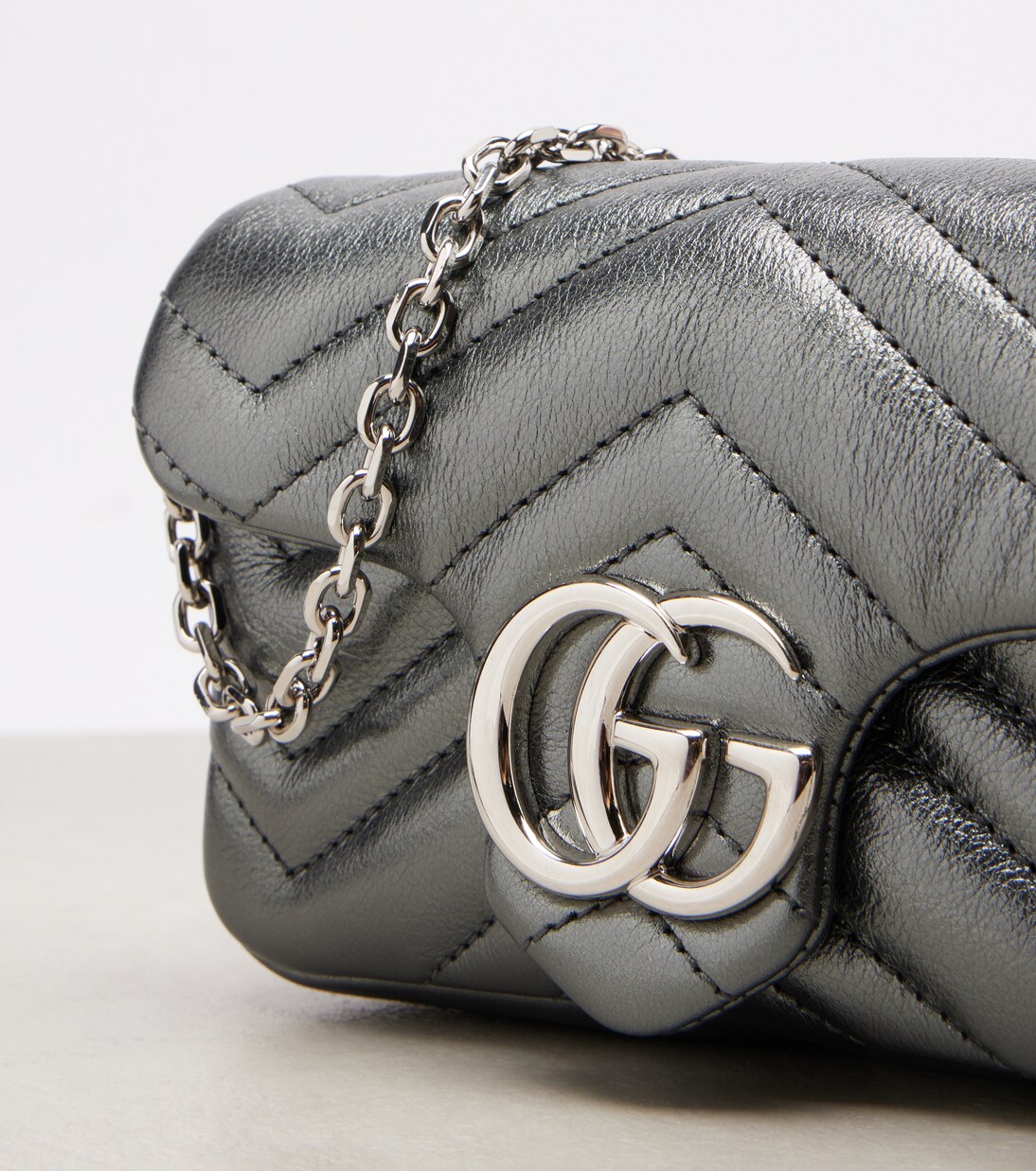 GG Marmont Mini leather shoulder bag | Gucci