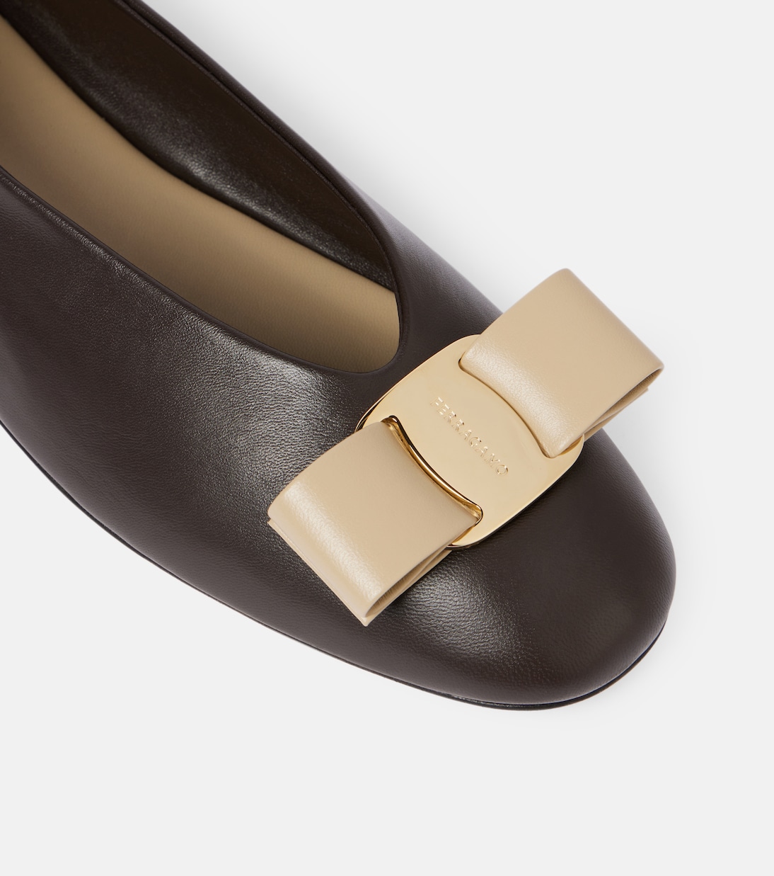 Ballerine Vara in pelle con fiocco | Ferragamo