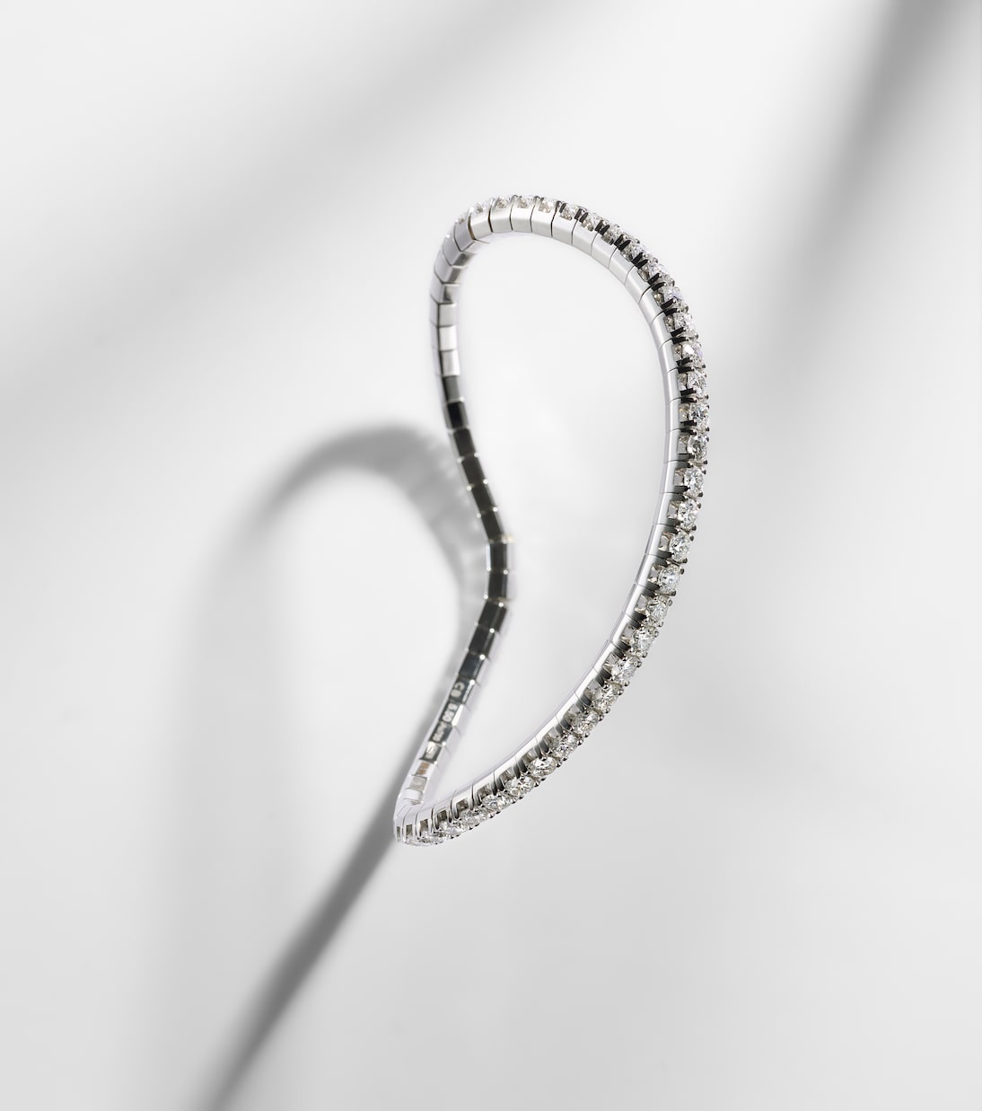 Bracciale in oro bianco 18kt con diamanti | Bucherer Fine Jewellery