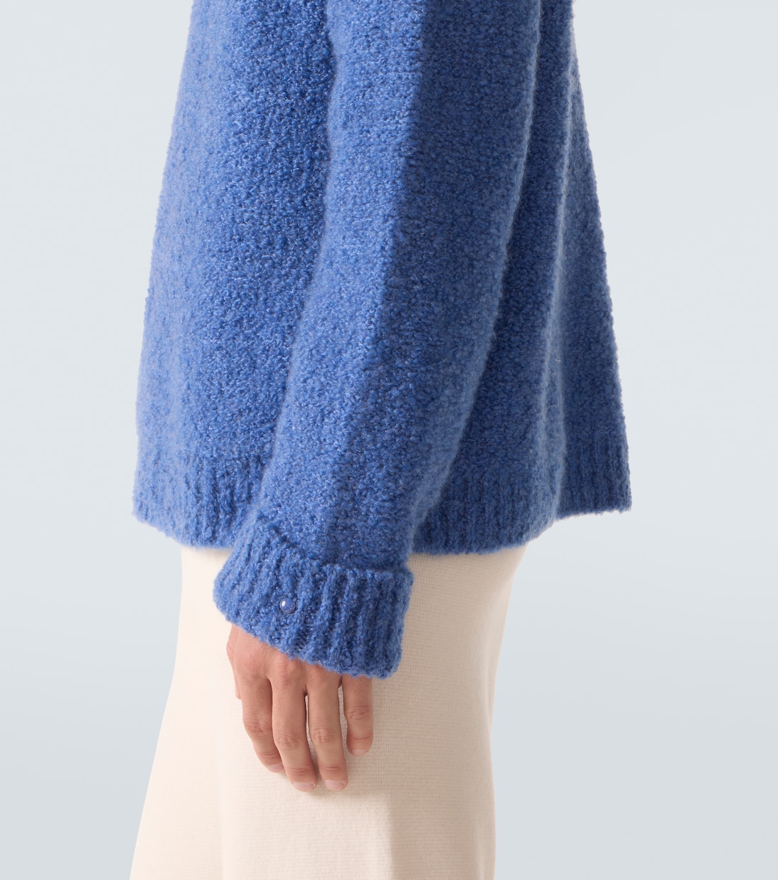 Cloud cashmere sweater with lapis lazuli | God's True Cashmere