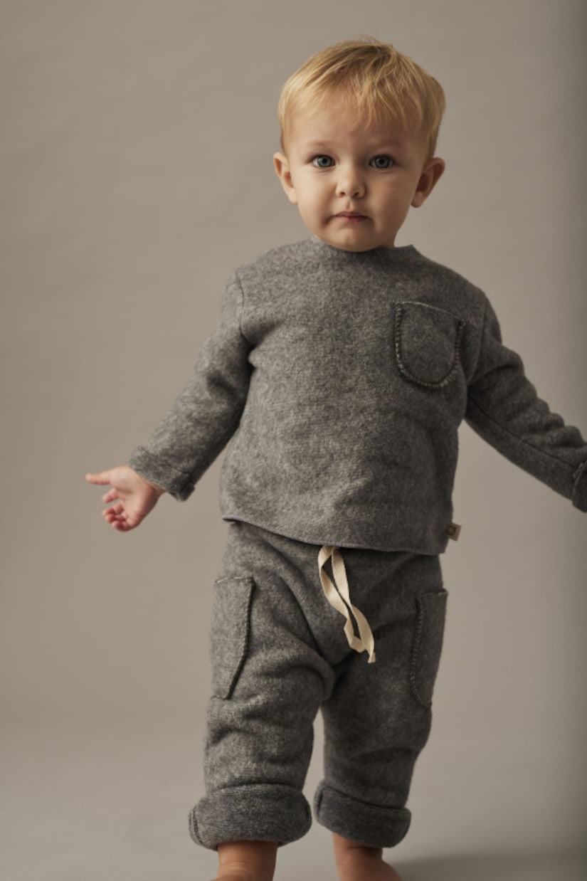 Baby set of sweatshirt and sweatpants | Cozmo