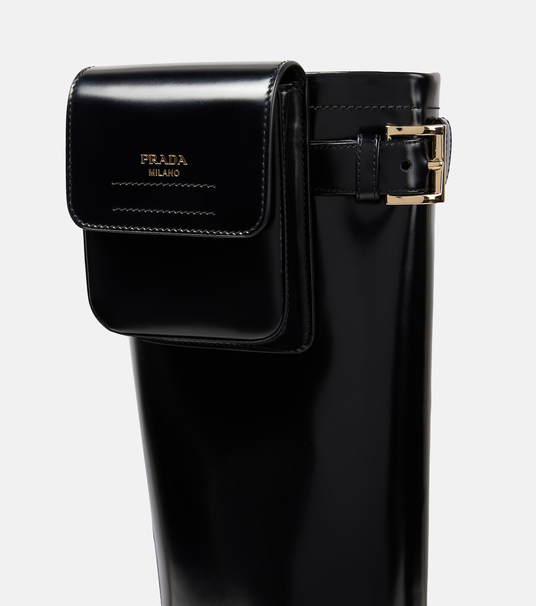 Stivali alti al ginocchio in pelle firmati PRADA, stile giovane e trendy