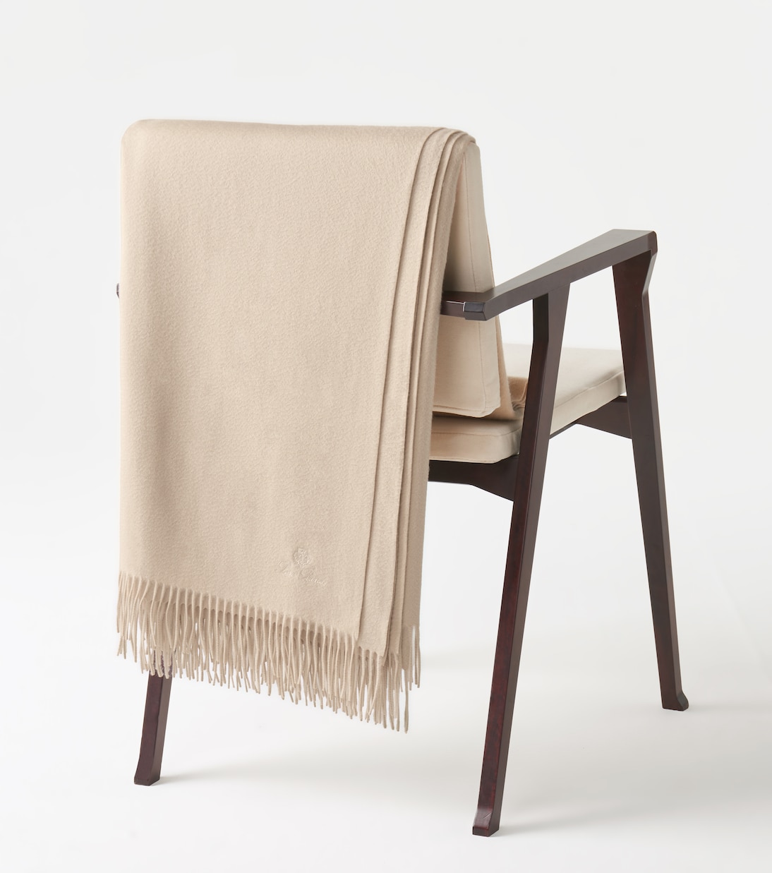 Coperta in cashmere Loro Piana Unito: eleganza giovane e comfort senza tempo