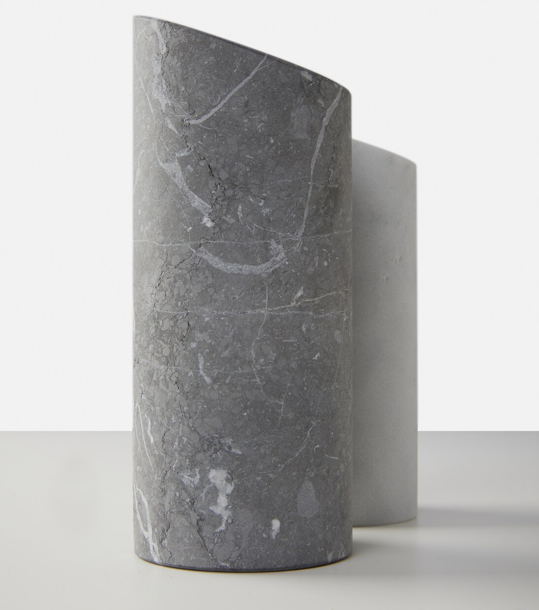 Kilos bookend | Salvatori
