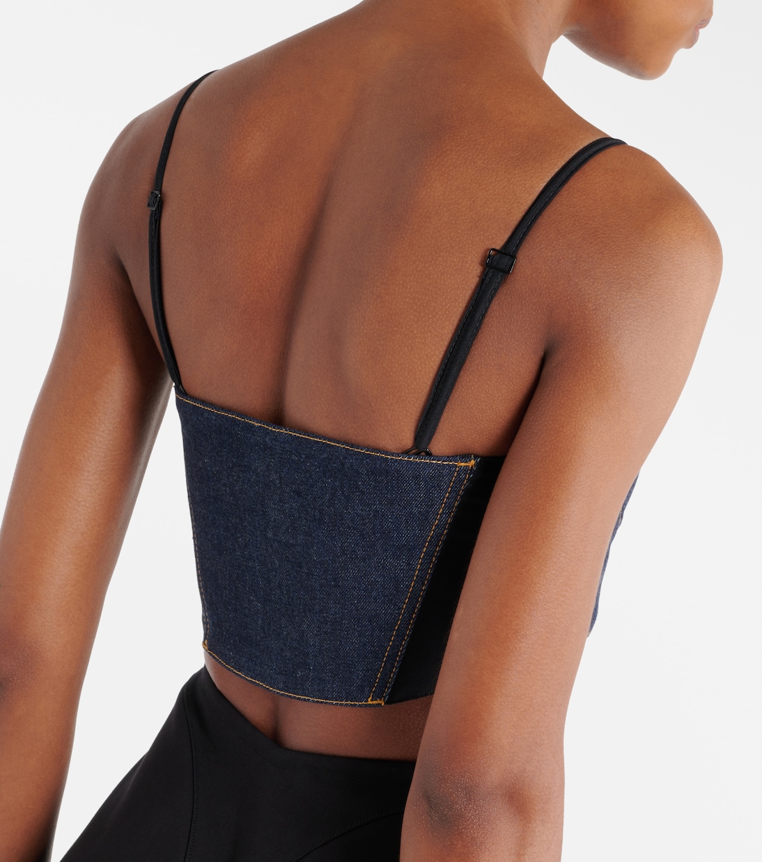Top de Denim Alaïa para Jóvenes con Estilo