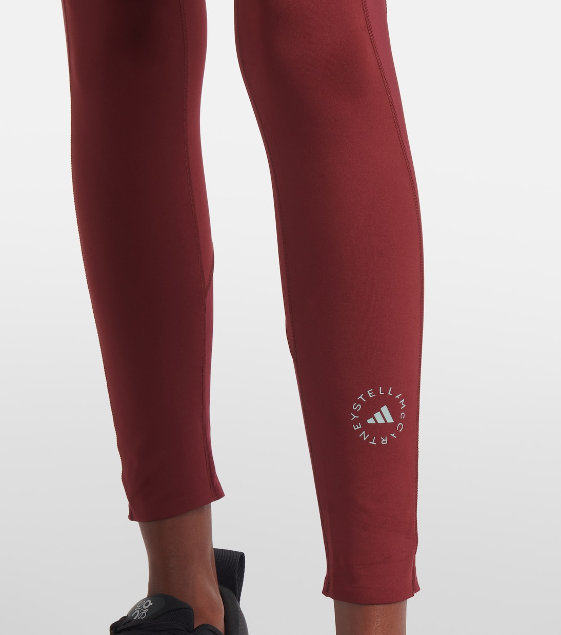 Leggings Adidas x Stella McCartney para un estilo activo y moderno