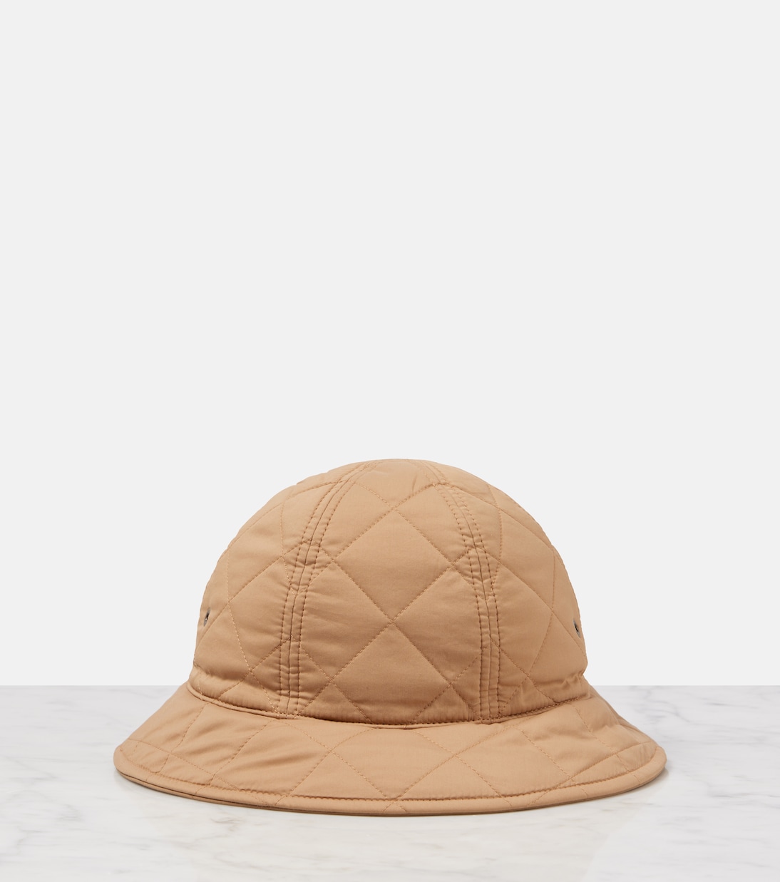 Cappello bucket firmato MONCLER per uno stile giovane e trendy