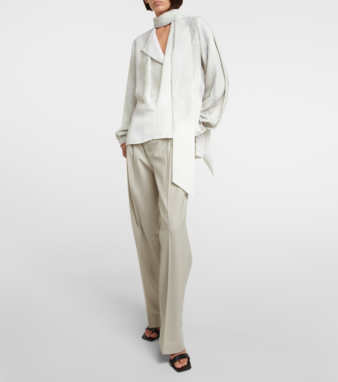 Blusa in raso con foulard | Victoria Beckham