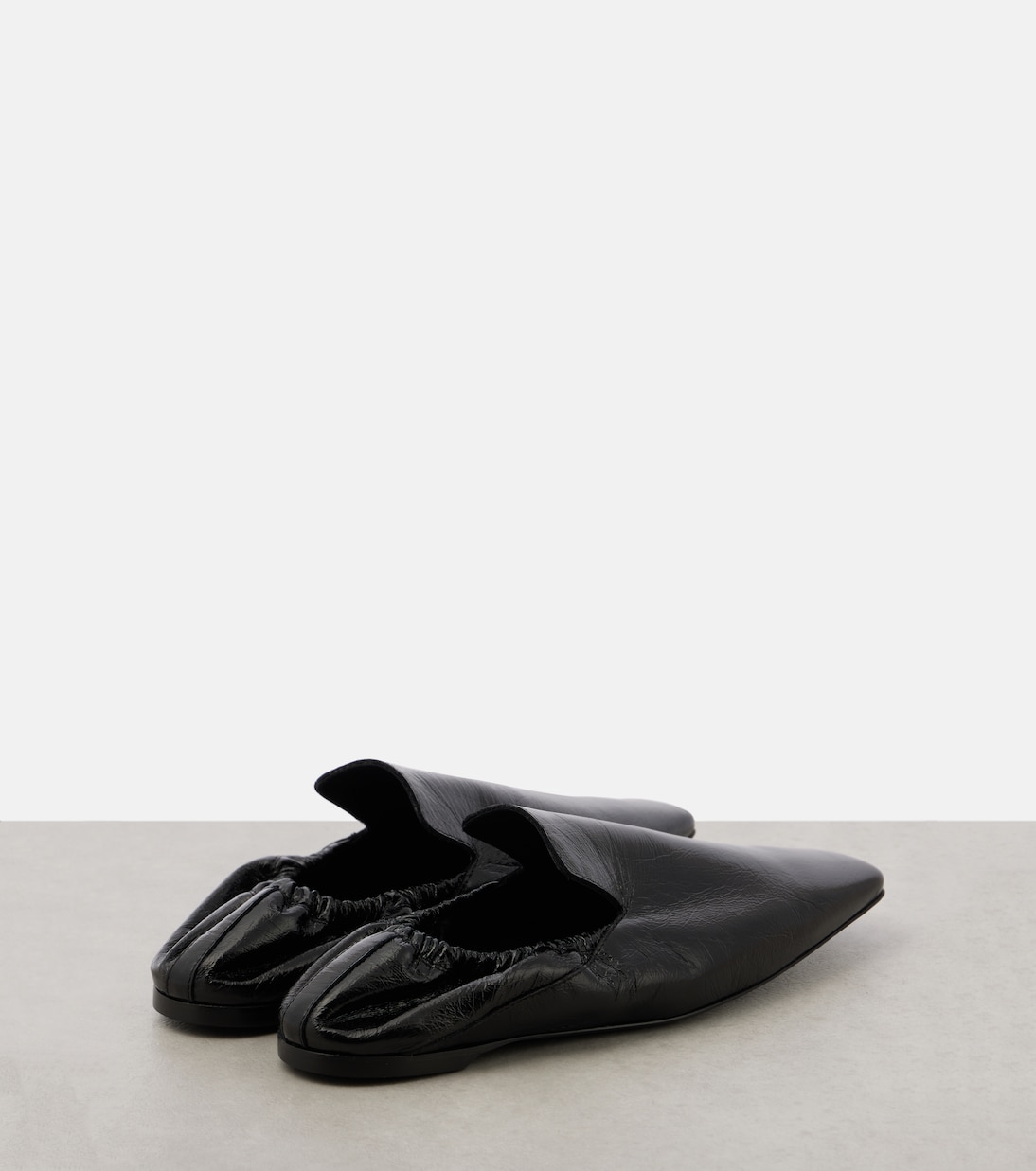 Scarpe slip-on in pelle TOTEME: stile giovane e moderno