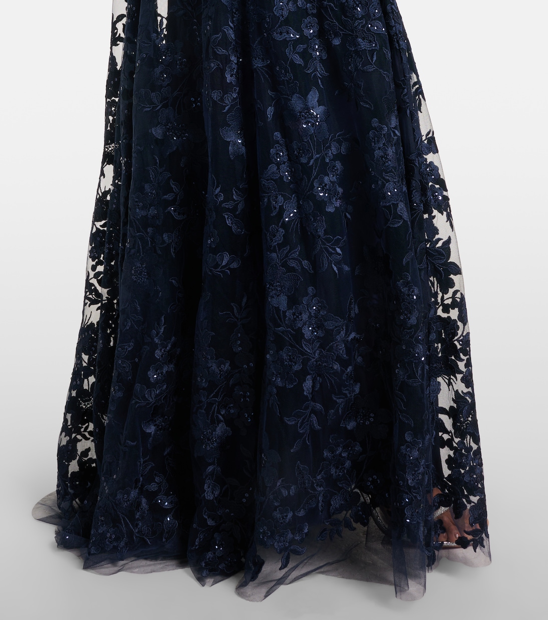 Bestickte Robe aus Tüll | Monique Lhuillier