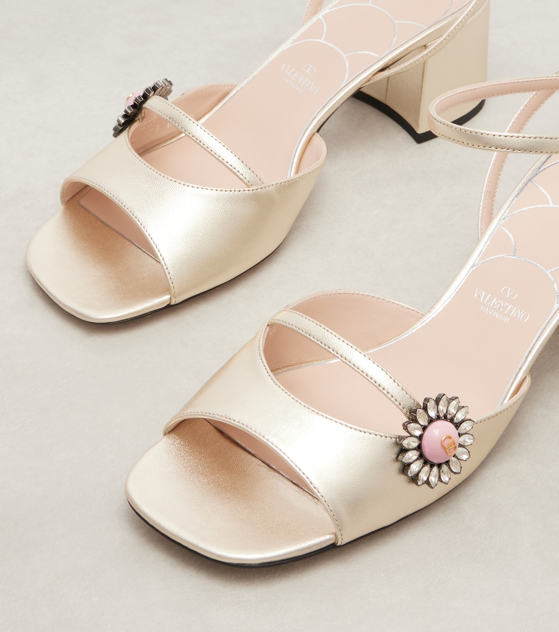 Daisy Jewel 55 metallic leather sandals | Valentino Garavani