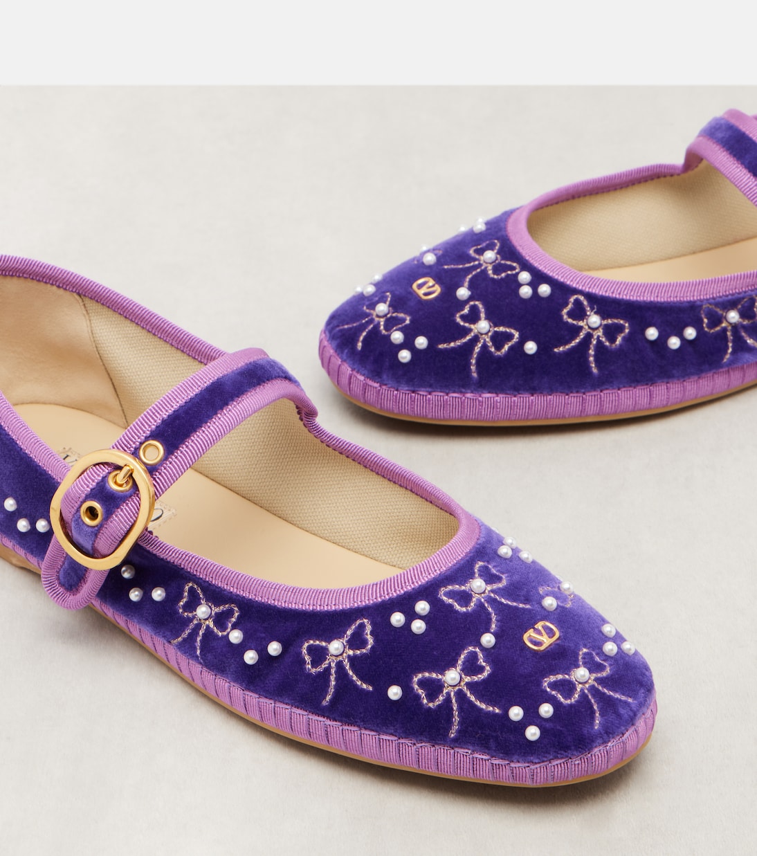 Verzierte Mary-Jane-Ballerinas Endouce aus Samt | Valentino Garavani