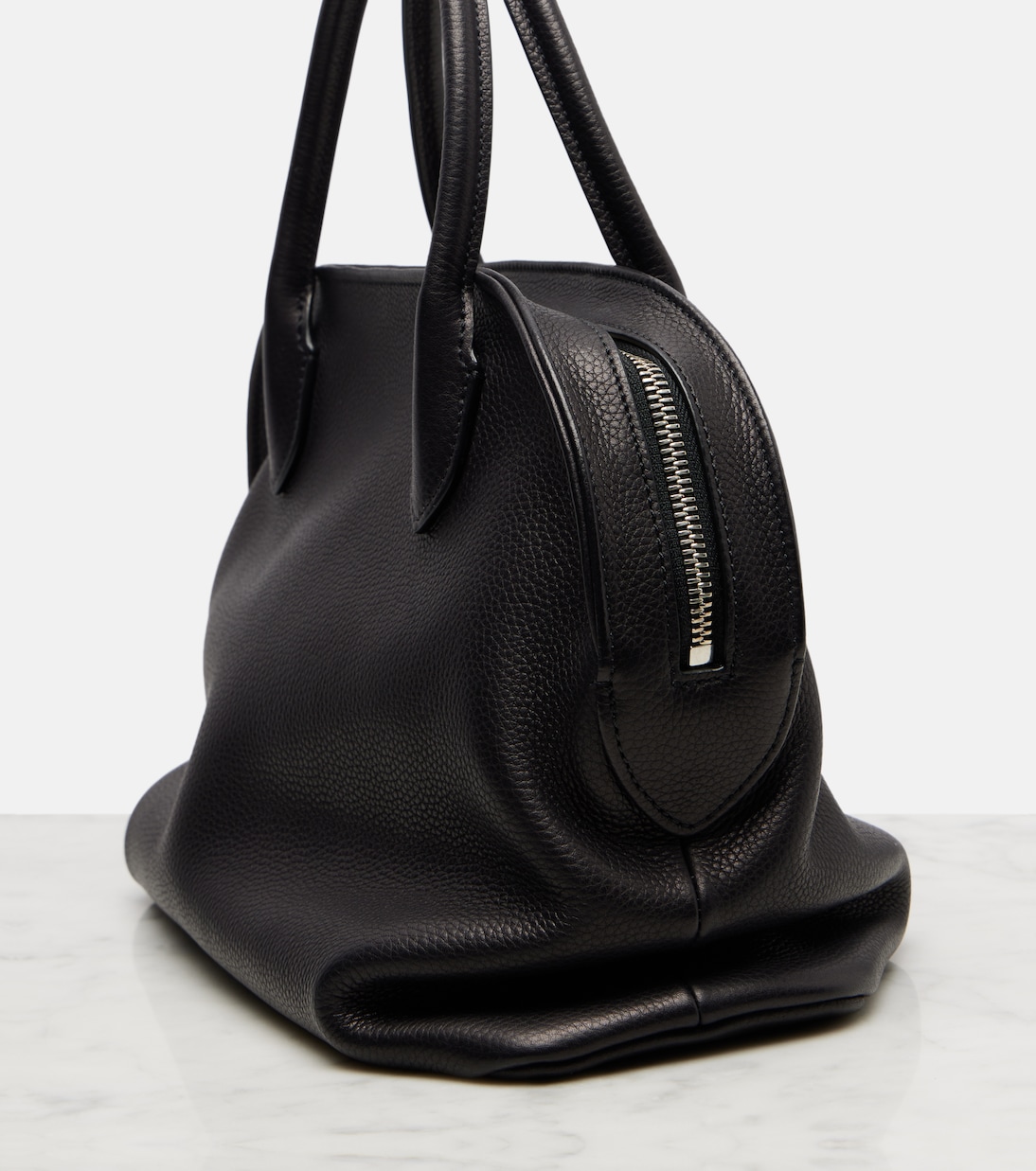 Agnes 12 leather tote bag | The Row