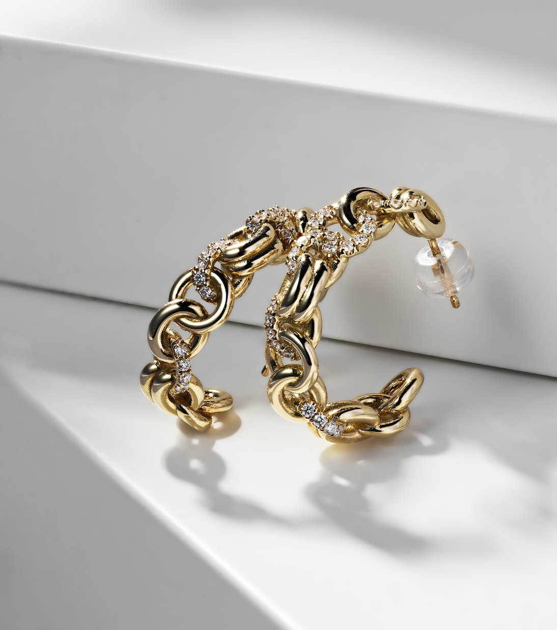 Boucles d'oreilles Fused Serpens en or 18 ct et diamants | Spinelli Kilcollin