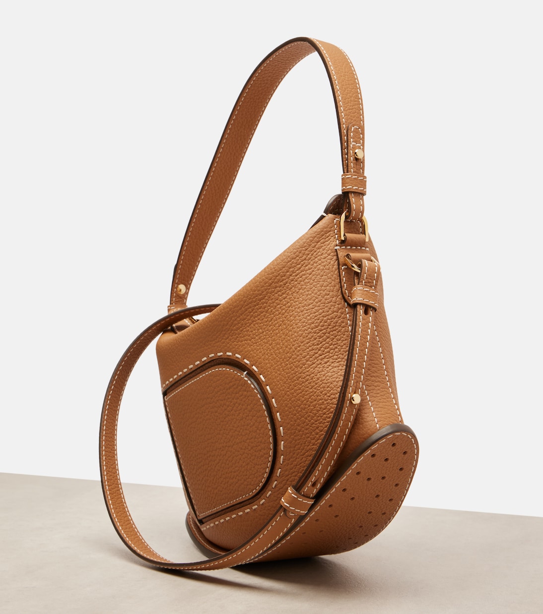 Pin Swing Surpiqué leather shoulder bag  | Delvaux