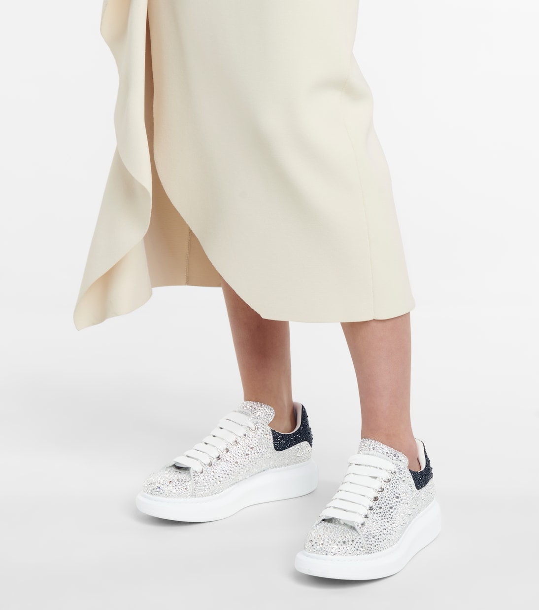 Sneakers Oversized in pelle con cristalli | McQueen