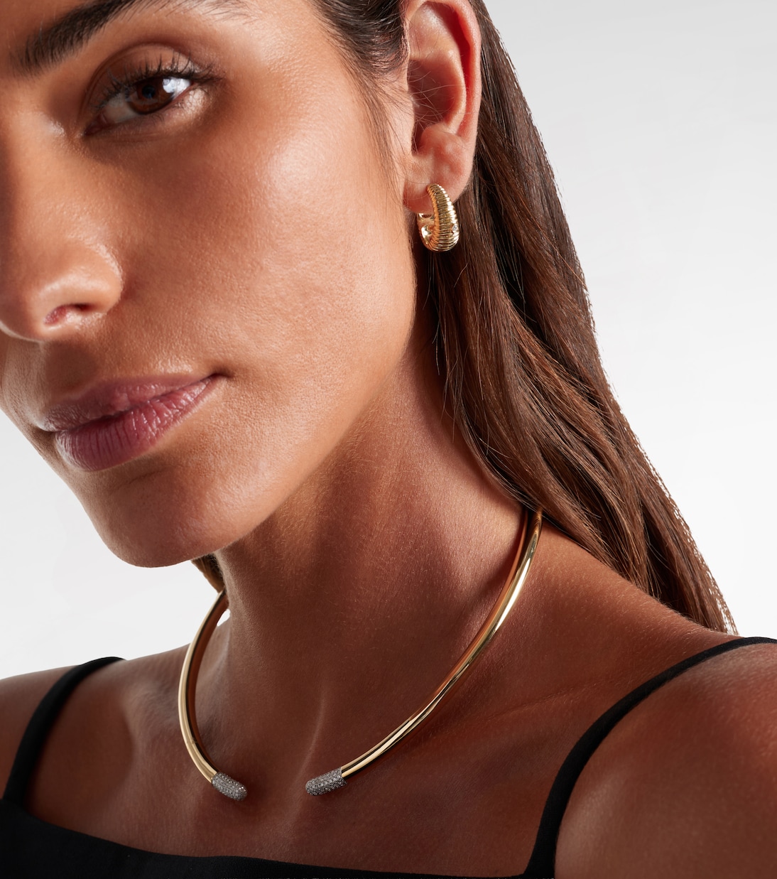 Tube 14kt gold necklace with diamonds | Rainbow K