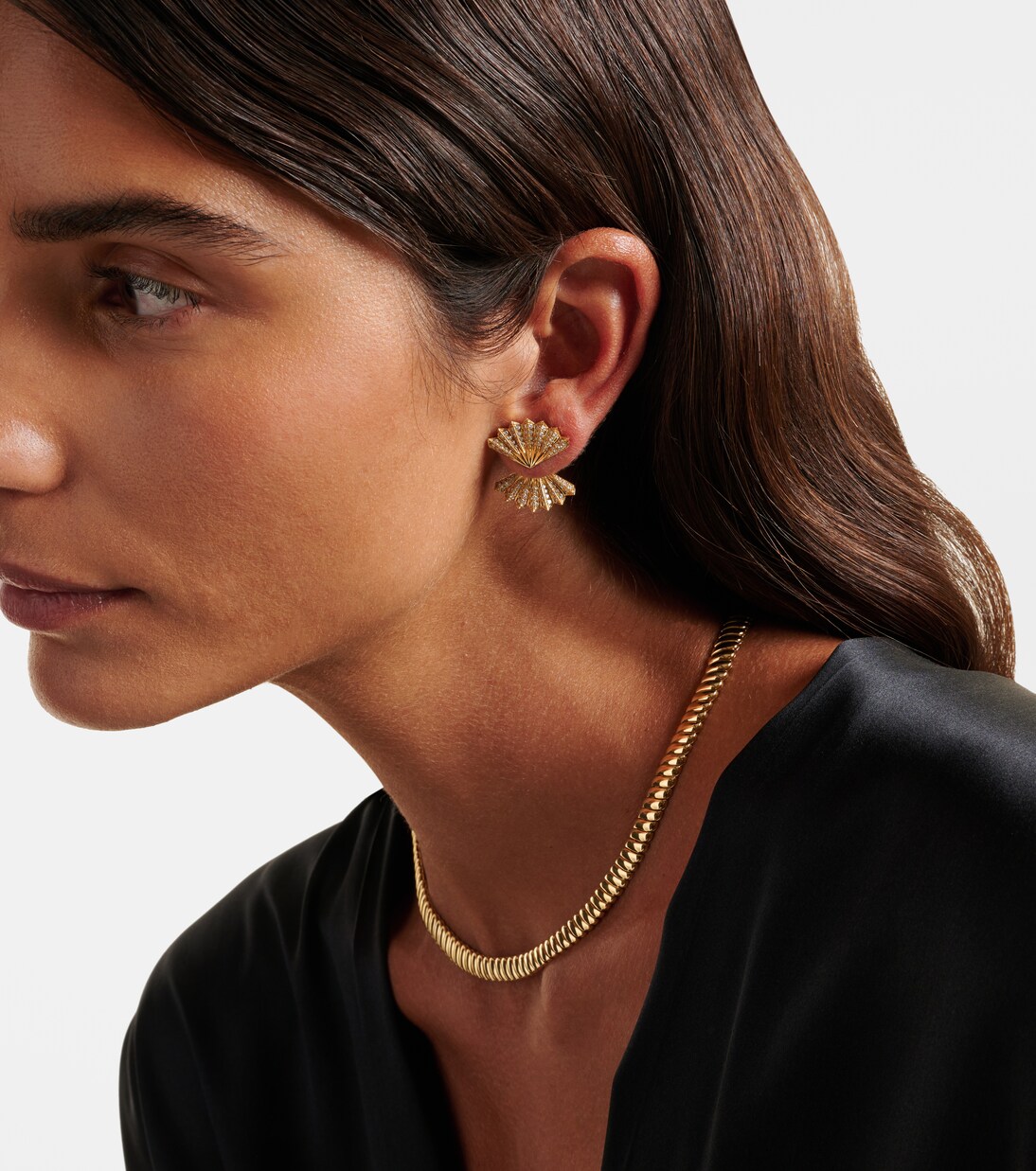 Orecchini in oro 18kt con diamanti firmati ANITA KO per giovani trendy