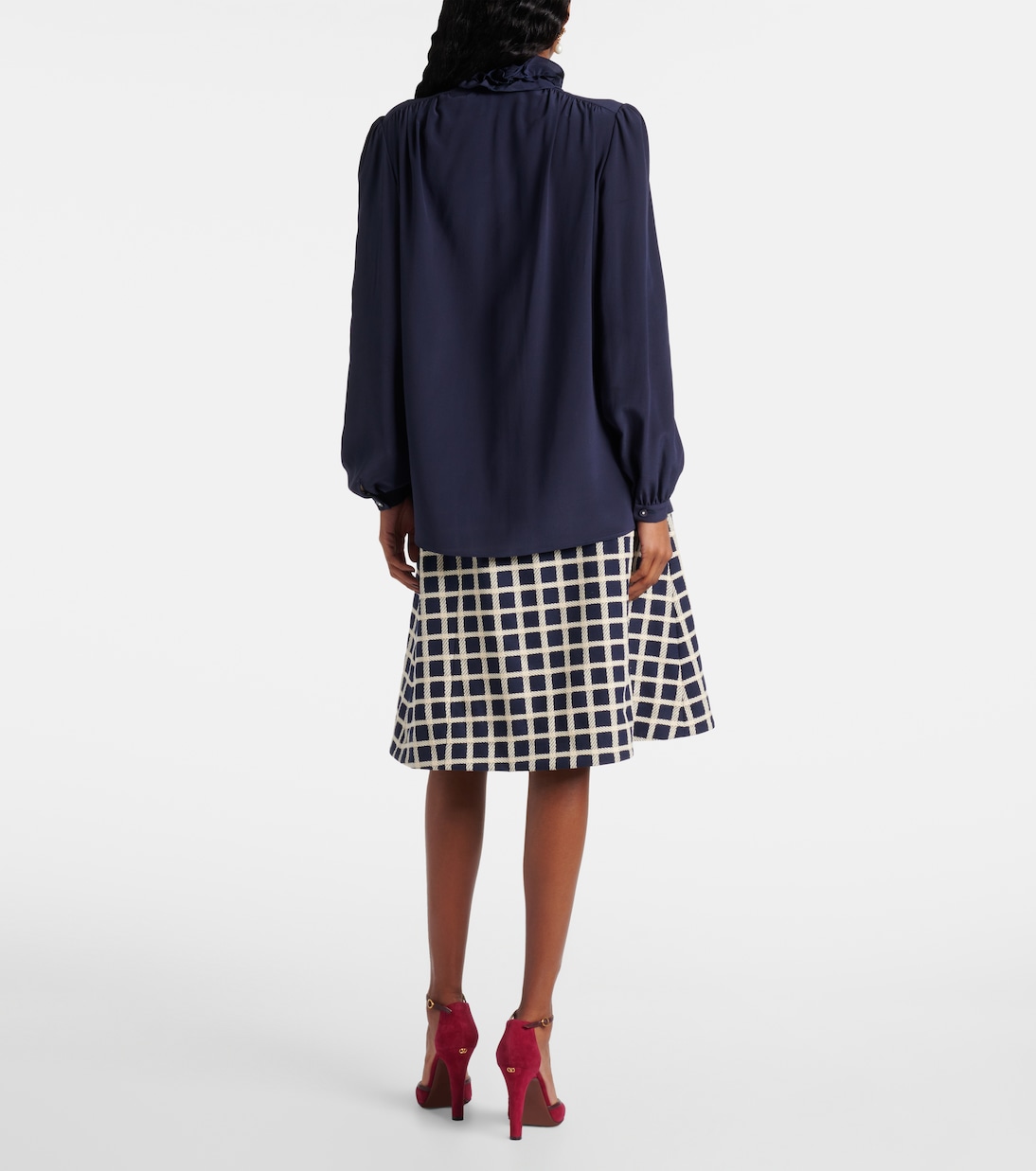 Blusa in crêpe de chine di seta con volant | Valentino