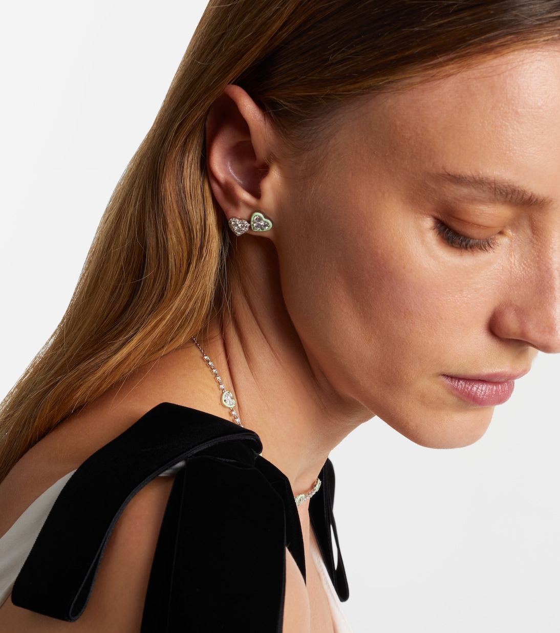 Boucles d’oreilles en or blanc 18 ct, émail et diamants | Kamyen
